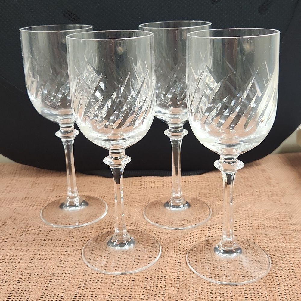 Crystal Clear Wine Glass Set of 4